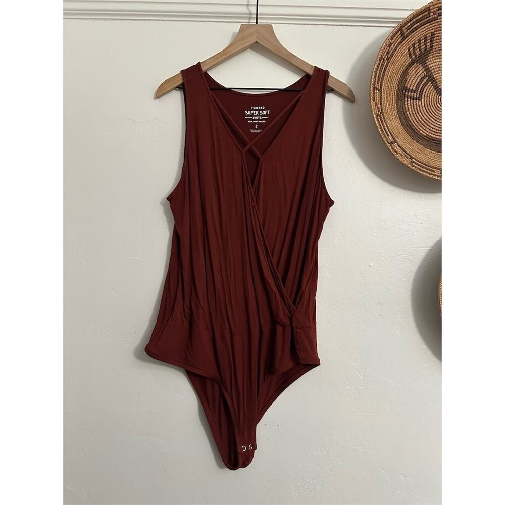 Torrid Women's Plus Size 2 Deep Red Surplice Strappy Bodysuit